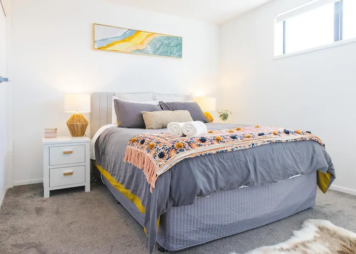 Luxury 1 Bed Apartment In Cbd